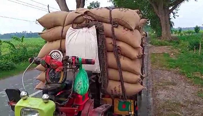 কালীগঞ্জে ভিজিএফের ২৬৪ বস্তা চাল বিক্রির অভিযোগ