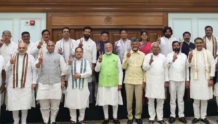 মোদিকে দলনেতার স্বীকৃতি দিল এনডিএ জোট