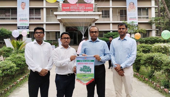 ভূমি সেবা প্রত্যাশীদের হয়রানী কমেছে: জেলা প্রশাসক