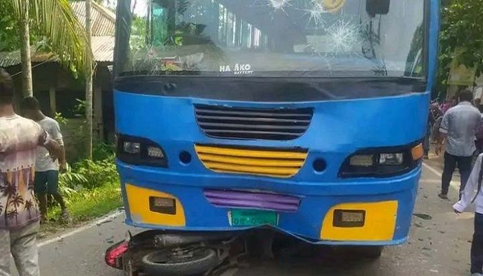 পিরোজপুরে বাসের ধাক্কায় ২ মোটরসাইকেল আরোহি নিহত