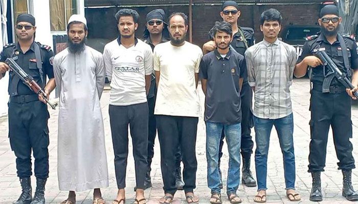 কক্সবাজারে আরসার শীর্ষ নেতাসহ গ্রেপ্তার ৫ 