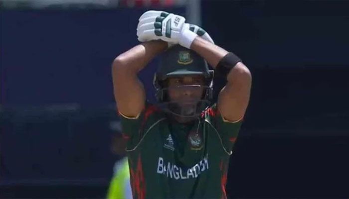 দ. আফ্রিকার কাছে হারের পর মাহমুদউল্লাহর আবেগঘন স্ট্যাটাস