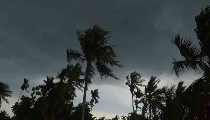 ঢাকাসহ ১৪ জেলায় ঝড়ের আশঙ্কা