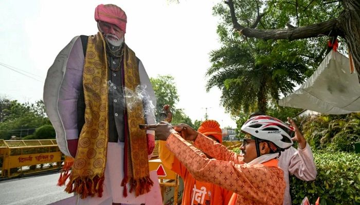 বুথ ফেরত জরিপে এগিয়ে মোদির জোট এনডিএ