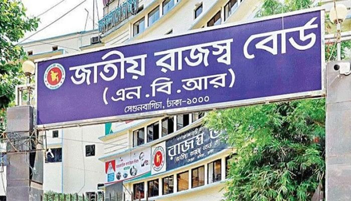‘ছাগলকাণ্ডে’ আলোচনায় আসা মতিউরের পদে সুরেশ চন্দ্র বিশ্বাস