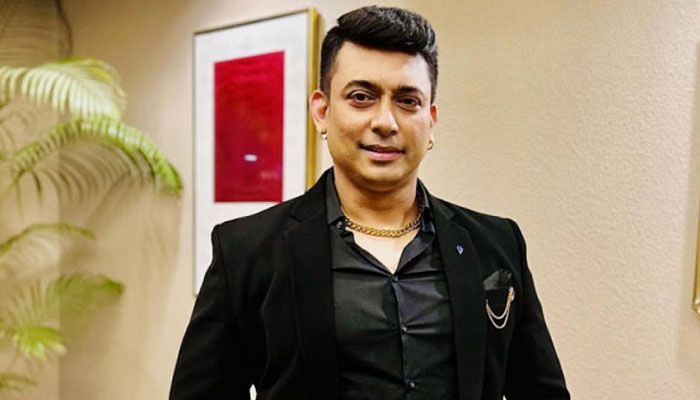 ডিগবাজি দিতে গিয়ে আহত জায়েদ খান