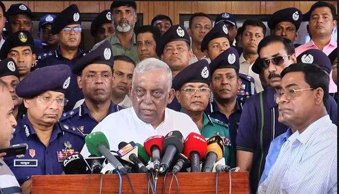 আন্দোলনকারীদের যৌক্তিক দাবিগুলো মেনে নেবেন প্রধানমন্ত্রী: স্বরাষ্ট্রমন্ত্রী