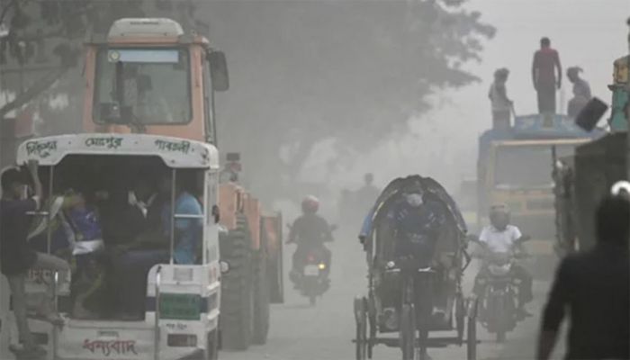 দূষণে আজ ঢাকা দশম