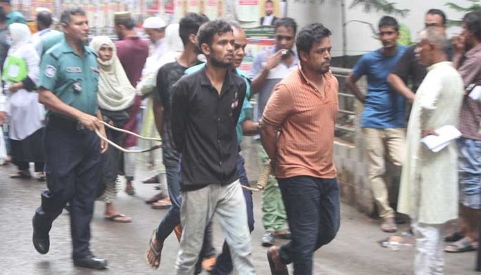 সারাদেশে ‘ব্লক রেইড’ চলছে ,  ৯ দিনে গ্রেপ্তার ১১ হাজার 