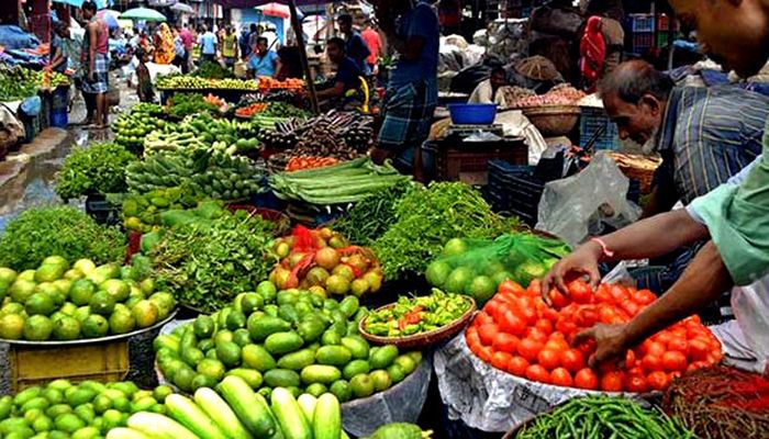 বিভিন্ন অজুহাতে লাগামহীন নিত্যপণ্যের বাজার