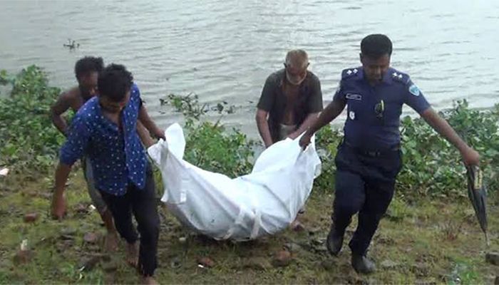 মাছ ধরতে নেমে বাবা-ছেলের মৃত্যু