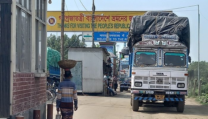 বেনাপোল বন্দরে আমদানি-রপ্তানি শুরু