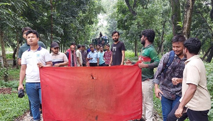 কোটাবিরোধী আন্দোলনে উত্তাল বাকৃবি, ট্রেন অবরোধ 