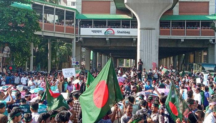 আইনশৃঙ্খলা বাহিনীর সঙ্গে কোটা আন্দোলন নেতাদের বৈঠক