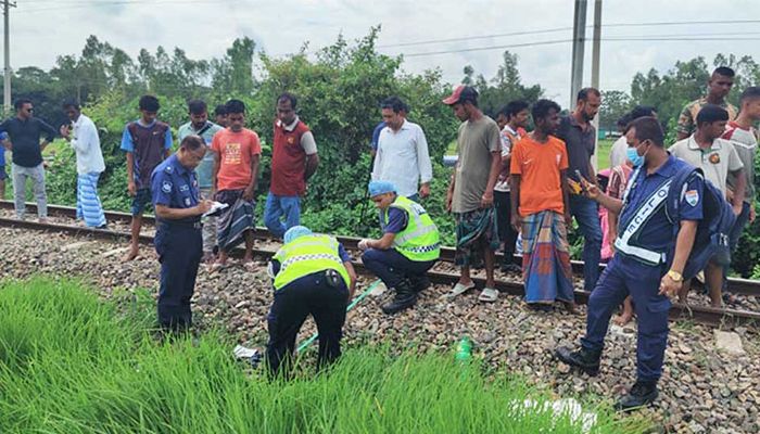 ট্রেনে কাটা পড়ে ৫ জনের মৃত্যু নিয়ে রহস্য