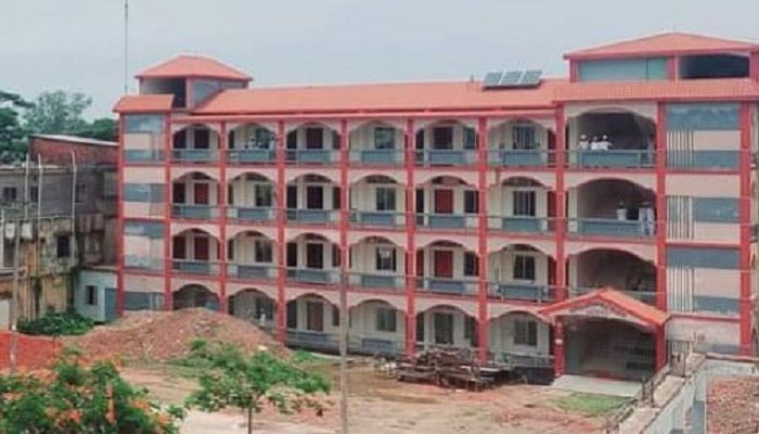 নোয়াখালীতে ৩ শিক্ষককে অব্যাহতি