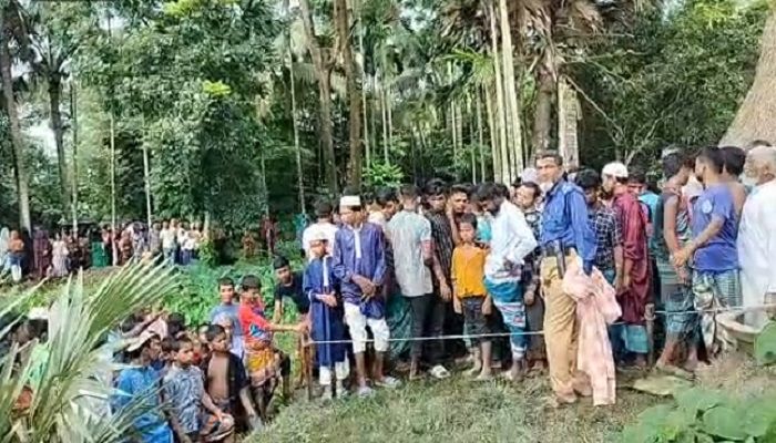 নোয়াখালীতে বৃদ্ধকে জবাই করে হত্যা