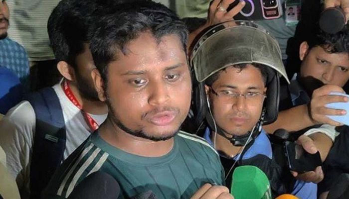 সচিবালয় ঘেরাও প্রসঙ্গে যা বললেন সমন্বয় হাসনাত আব্দুল্লাহ