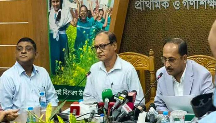  প্রাথমিক বিদ্যালয় খোলা নিয়ে যা জানালেন উপদেষ্টা