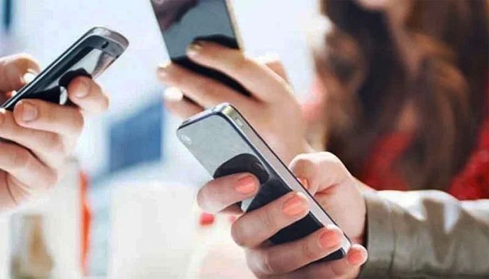 মোবাইল ইন্টারনেট বন্ধের নির্দেশ