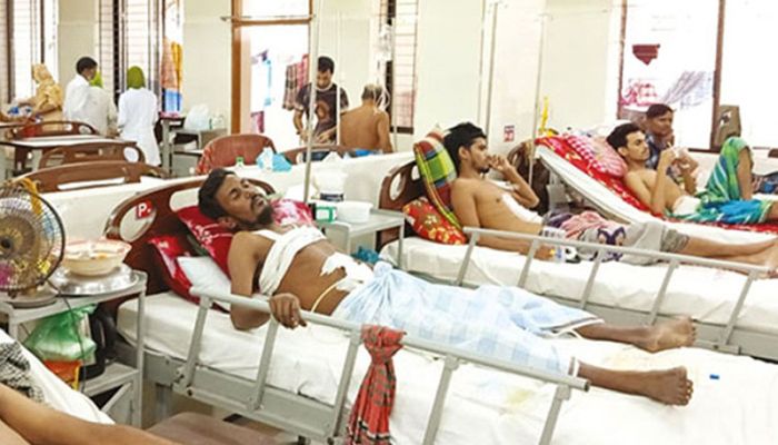 বিনামূল্যে ১৩ হাসপাতালে চিকিৎসা নিচ্ছে আন্দোলনে আহতরা