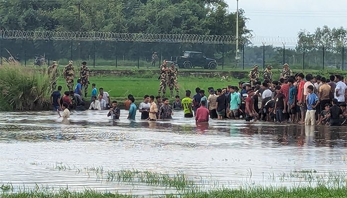 গুজব ছড়িয়ে হিন্দু সম্প্রদায়ের ৩ শতাধিক মানুষকে সীমান্তে জড়ো করার অভিযোগ