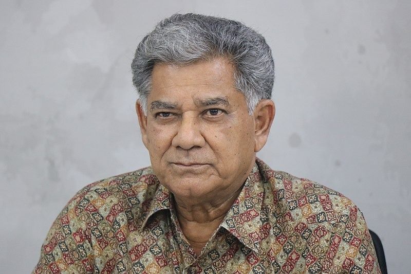 ছবিতে অন্তর্বর্তীকালীন সরকারের উপদেষ্টাগণ