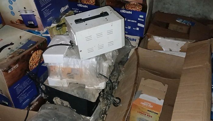 ব্রাহ্মণবাড়িয়ায় গোডাউনে থেকে ১০ লাখ টাকার মালামাল চুরি