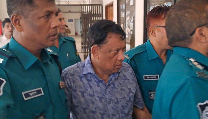 বাসা থেকে ৩ কোটি টাকা জব্দ: সাবেক সিনিয়র সচিব শাহ কামাল রিমান্ডে
