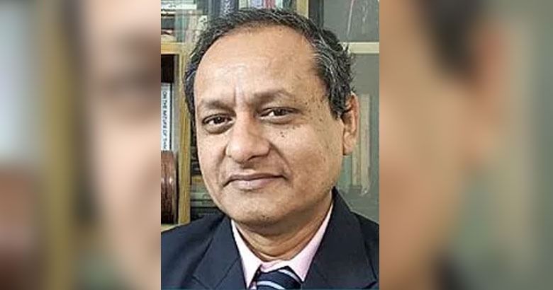 ছবিতে অন্তর্বর্তীকালীন সরকারের উপদেষ্টাগণ