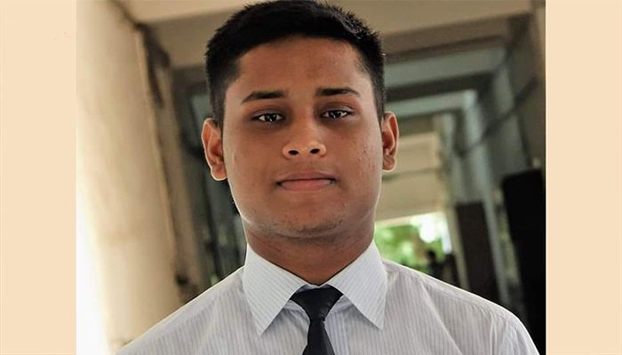 ডিবি থেকে ফিরে নতুন ঘোষণা দিলেন সমন্বয়ক হাসনাত