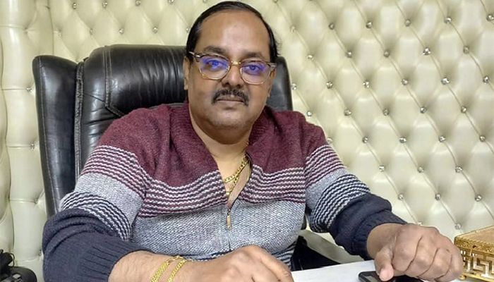সংখ্যালঘুদের পাশে ডিপজল