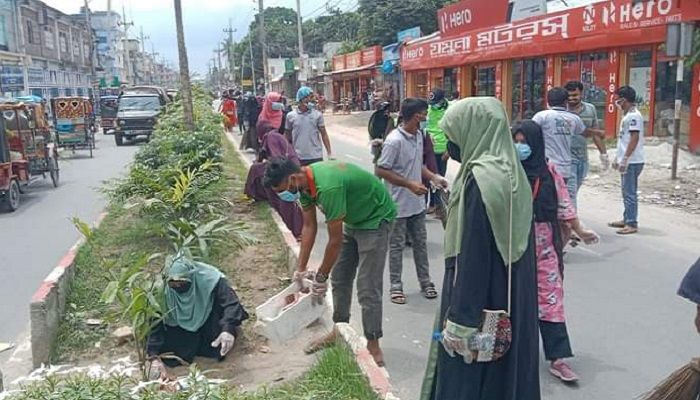 গাইবান্ধা শহর পরিষ্কার করেছেন শিক্ষার্থীরা