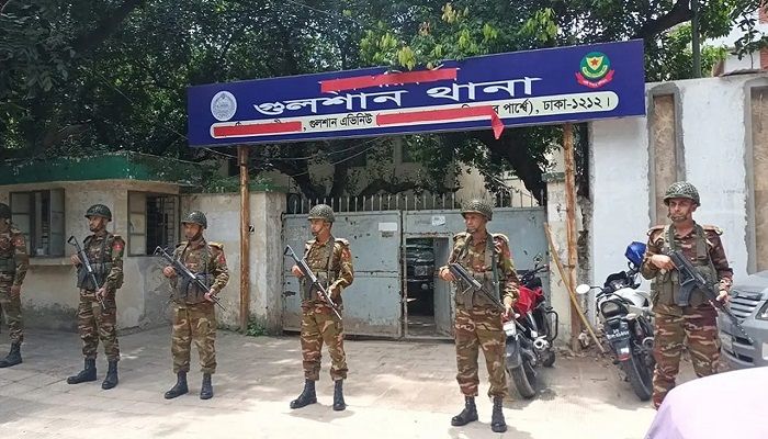 ৪১৭ থানায় সেনা মোতায়েন, ৫৮ জেলায় ২০৬ ক্যাম্প