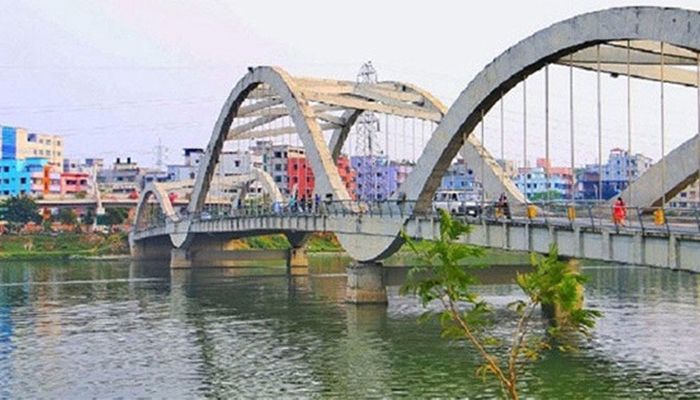 হাতিরঝিল থেকে লাশ উদ্ধার 