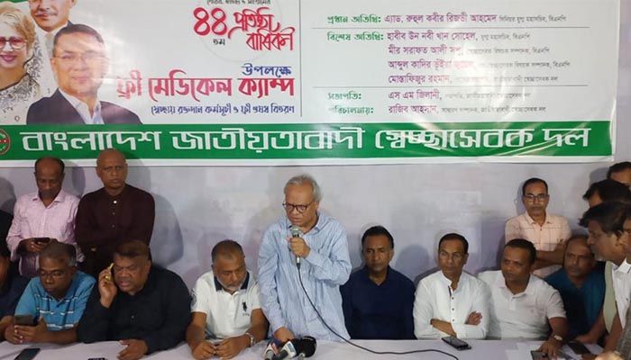 আমরা কোনো মিডিয়া ভাঙতে চাই না: রিজভী