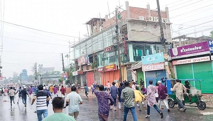 লক্ষ্মীপুরে শিক্ষার্থীদের ওপর যুবলীগ-ছাত্রলীগের হামলা, আহত ১০