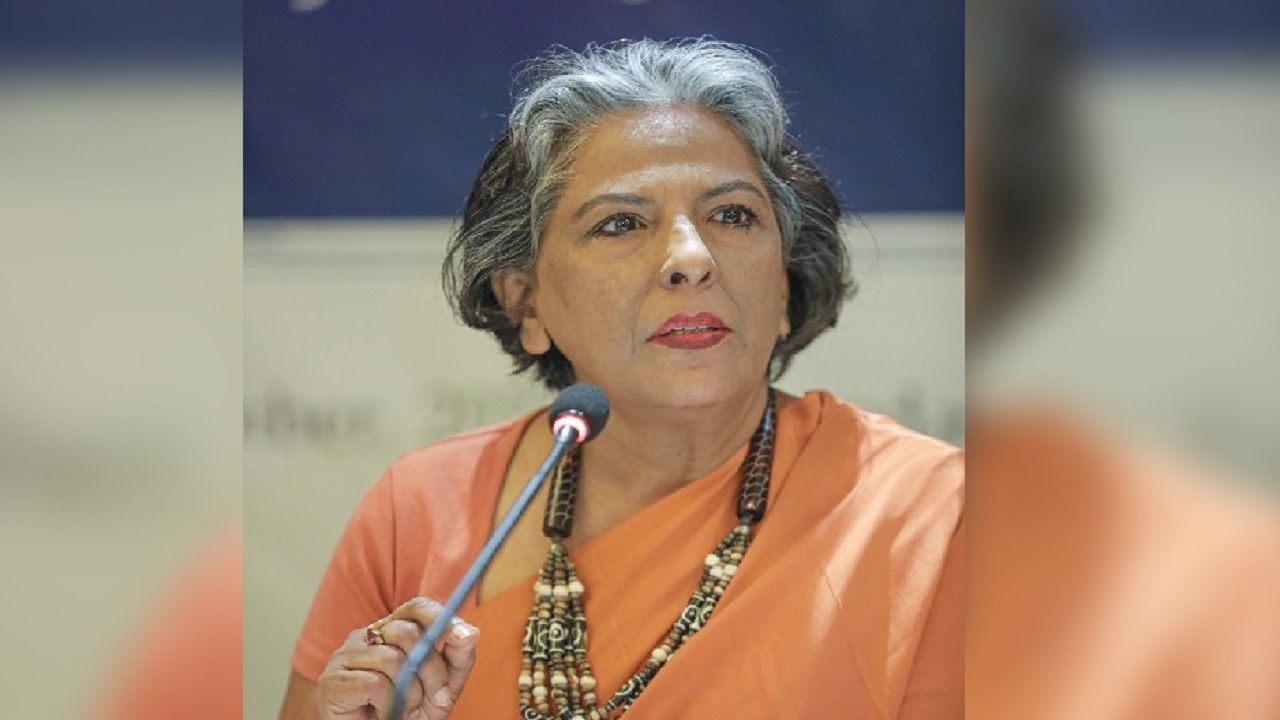 ছবিতে অন্তর্বর্তীকালীন সরকারের উপদেষ্টাগণ