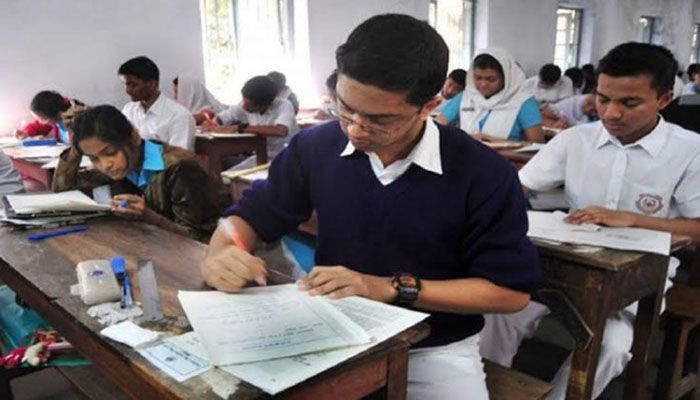 স্থগিত এইচএসসি পরীক্ষা পদ্ধতি নিয়ে নতুন সিদ্ধান্ত