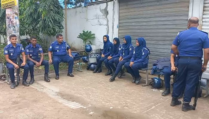 সাভার শিল্পাঞ্চল: পরিস্থিতি স্বাভাবিক, সচল বেশিরভাগ কারখানা 