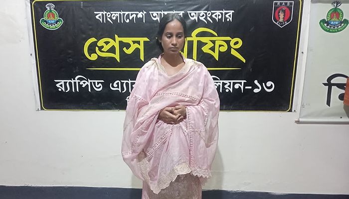 গাইবান্ধায় ৩৮৭ বোতল ফেনসিডিলসহ নারী গ্রেপ্তার 