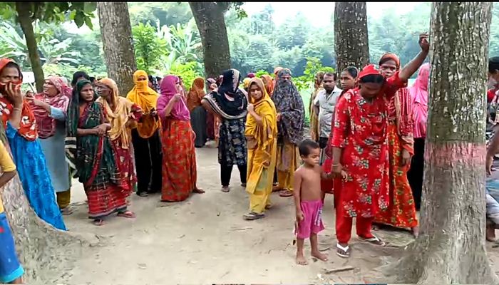 গরু চোর সন্দেহে ৩ জনকে গণধোলাই, নিহত এক