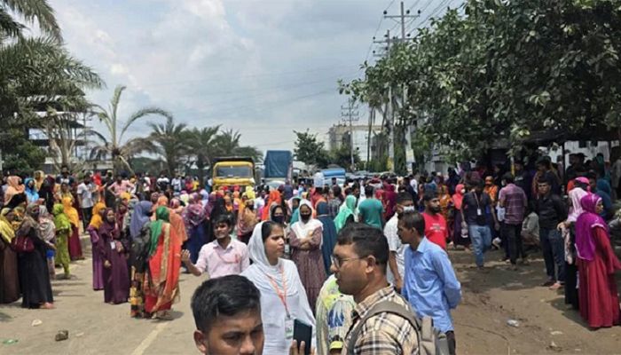 শ্রমিক আন্দোলনে ১১১ পোশাক কারখানা বন্ধ