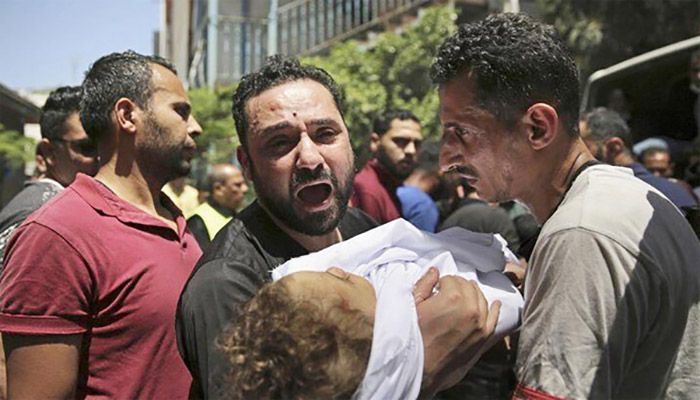 গাজায় ইসরায়েলি হামলায় আরও ৩৩ জনের প্রাণহানি