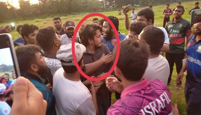ক্যাম্পাসে এসে মারধরের শিকার ইবি ছাত্রলীগকর্মী