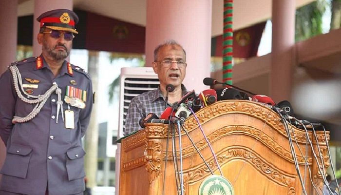 কাজে না ফেরা পুলিশ সদস্যদের বিরুদ্ধে ব্যবস্থা: স্বরাষ্ট্র উপদেষ্টা
