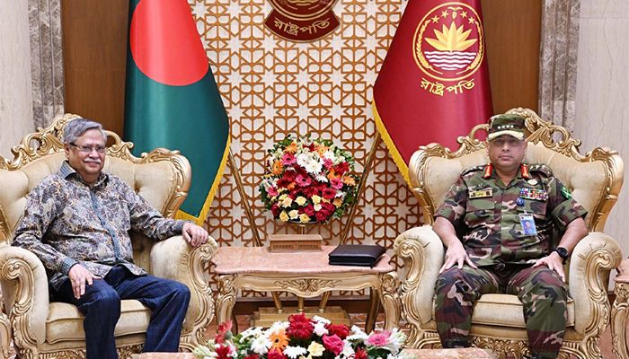 রাষ্ট্রপতির সঙ্গে সেনাপ্রধানের সাক্ষাৎ