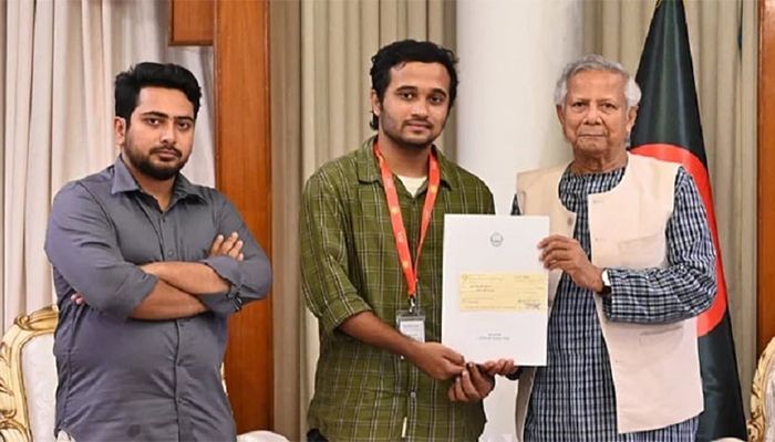ছাত্র-জনতার অভ্যুত্থানে শহীদ প্রত্যেক পরিবার পাবেন ৫ লাখ, আহতরা ১ লাখ টাকা