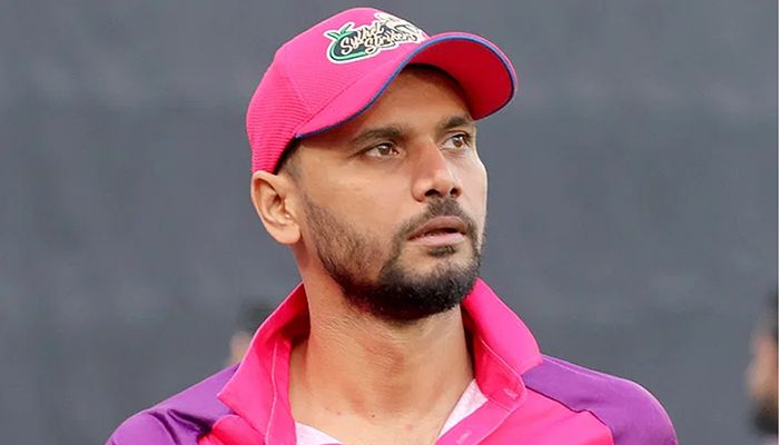 মাশরাফীর বিরুদ্ধে মামলা
