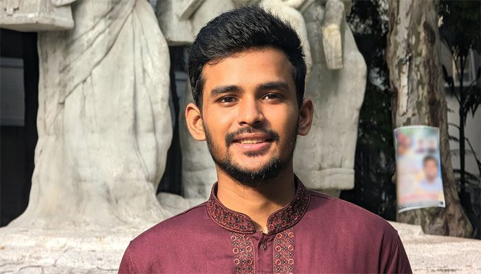 দুবাই সফরে গেছেন আসিফ মাহমুদ 